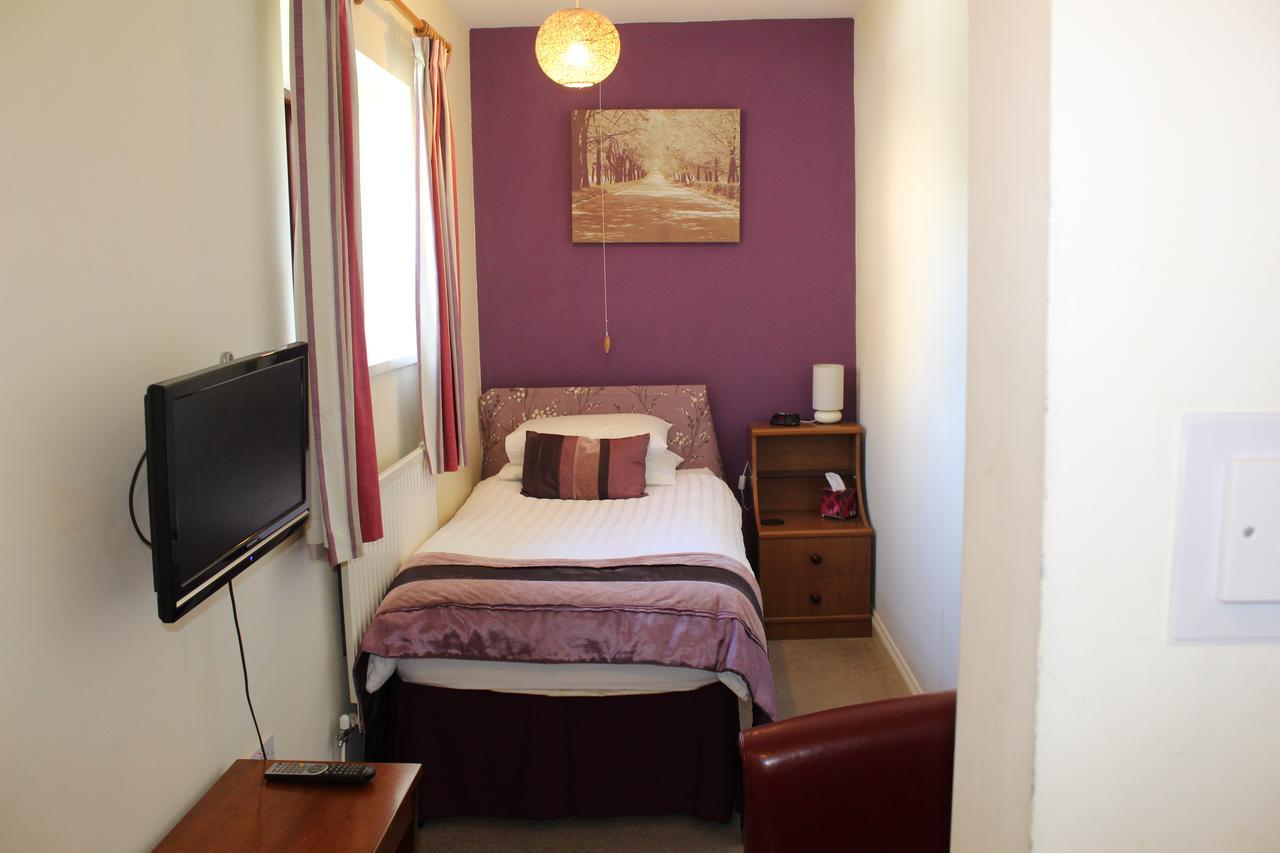 Brewery Farm House Bed & Breakfast Swindon Extérieur photo